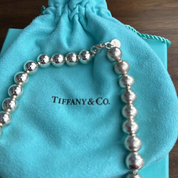 Tiffany Hardware Pearl Necklace - Picture 6 of 8
